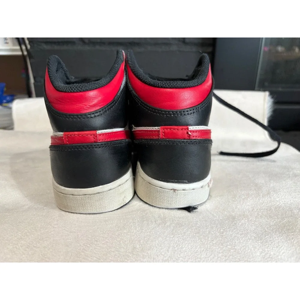 Jordan 1 Mid Bred Toe Kids Basketball Shoes Black Red White 554725-079 Size 6Y